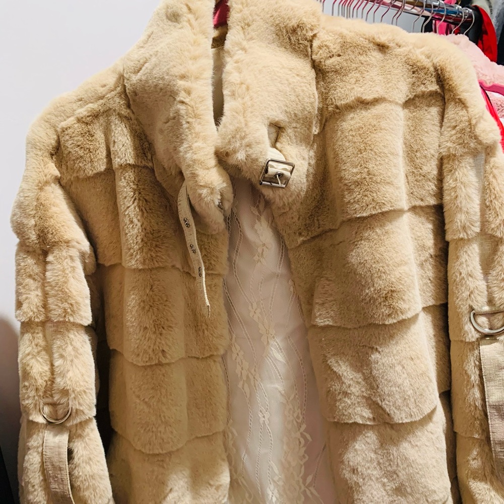 ELFSACK Fur Coat